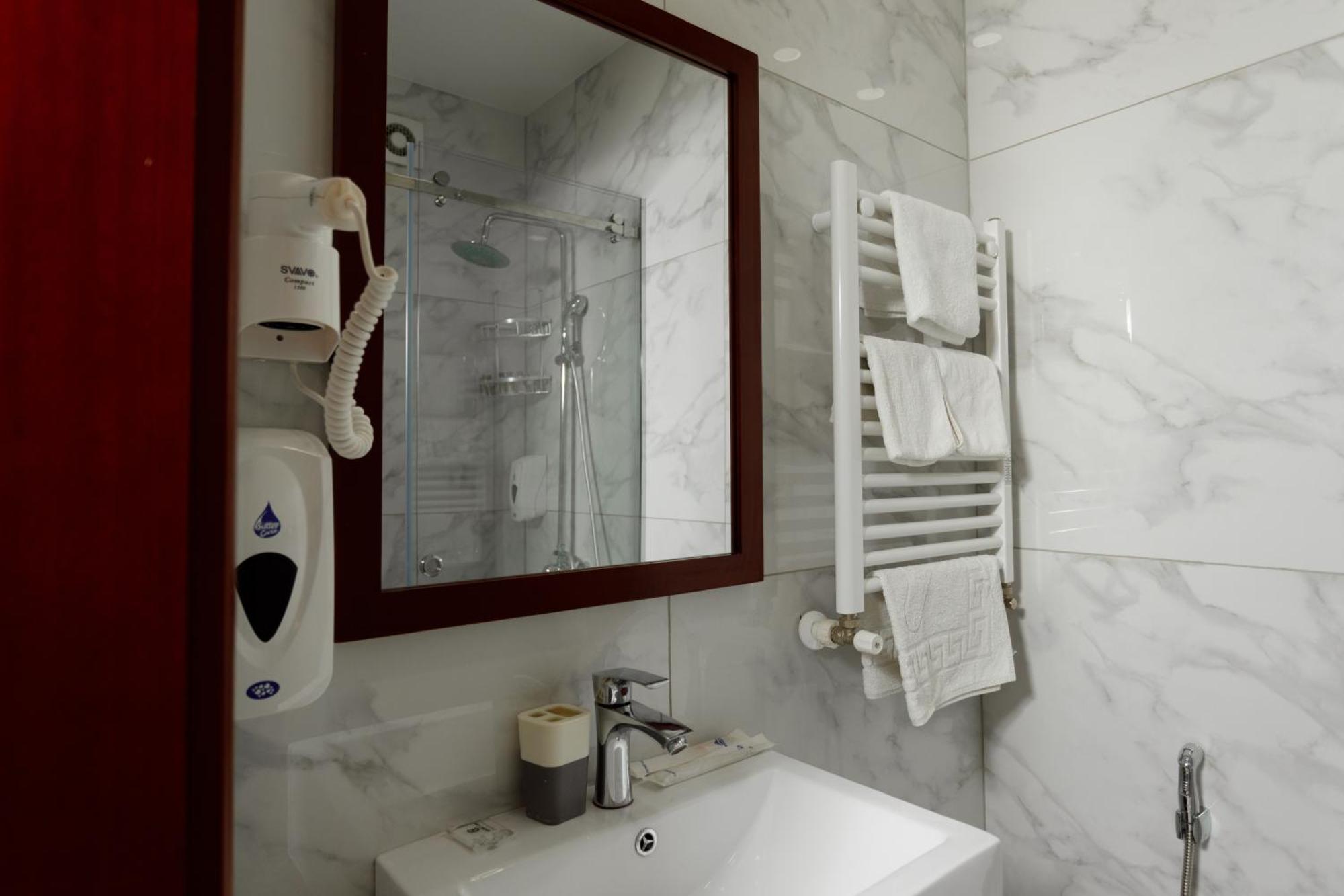 Giowine Hotel & Restaurant Cricova 部屋 写真
